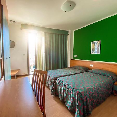 Hotel Fenix Cavallino-Treporti Exterior photo