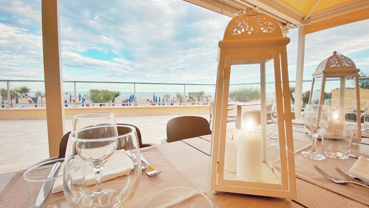 Hotel Fenix Cavallino-Treporti Exterior photo